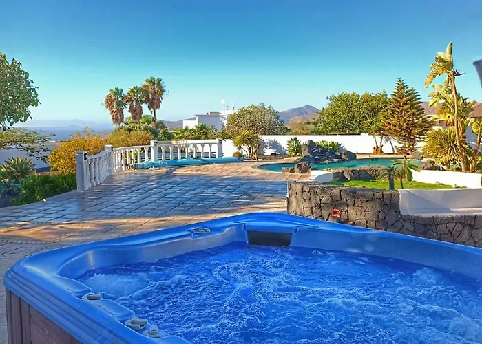 Wonderful Country With Amazing Sea View فيلة